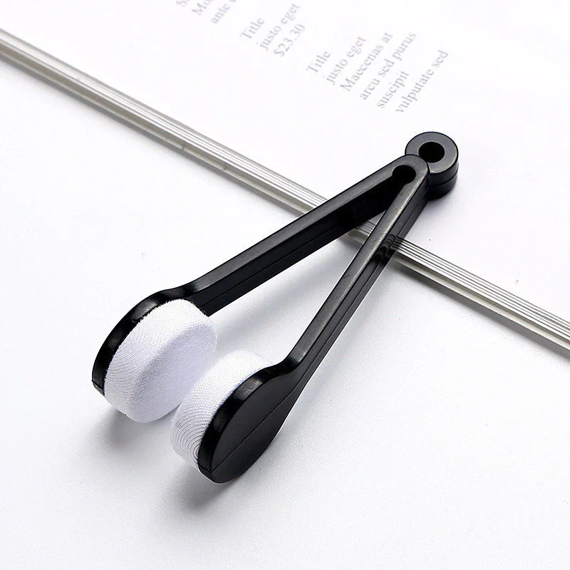 2-in-1 Microfiber Glasses Cleaning Brush - Image 5